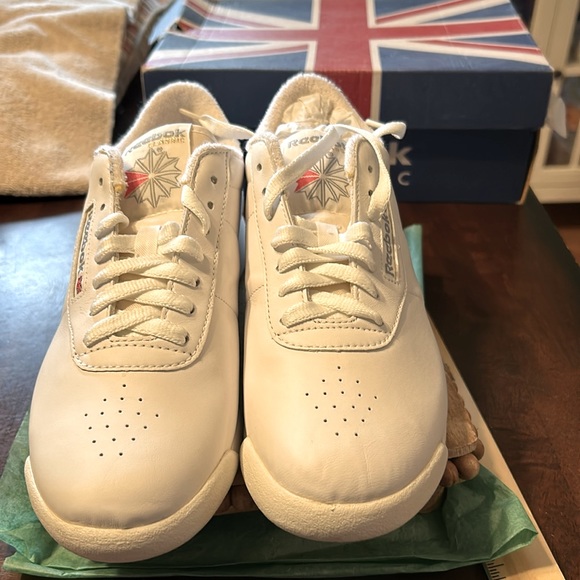 🩷HOST PICK🩷Reebok Princess White Classic Women US 9 1/2 Brand New in Box - Picture 2 of 16